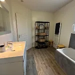 Maison Contemporaine Avec Piscine Proche D'uzes- 3 - Jardin Et Barbecue Villa *