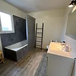 Maison Contemporaine Avec Piscine Proche D'uzes- 3 - Jardin Et Barbecue Villa *