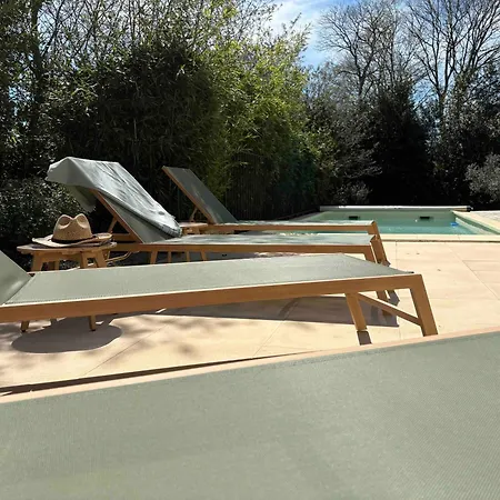 Maison Contemporaine Avec Piscine Proche D'uzes- 3 - Jardin Et Barbecue Villa *